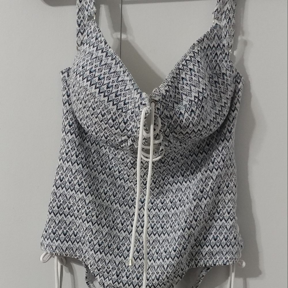 High Dive by ModCloth Swimsuit - Picture 2 of 6